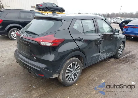 2021 Nissan Kicks Sv Xtronic Cvt z USA, uszkodzony, nr VIN 3N1CP5CV2ML503229